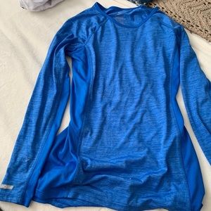 Long sleeve workout shirt